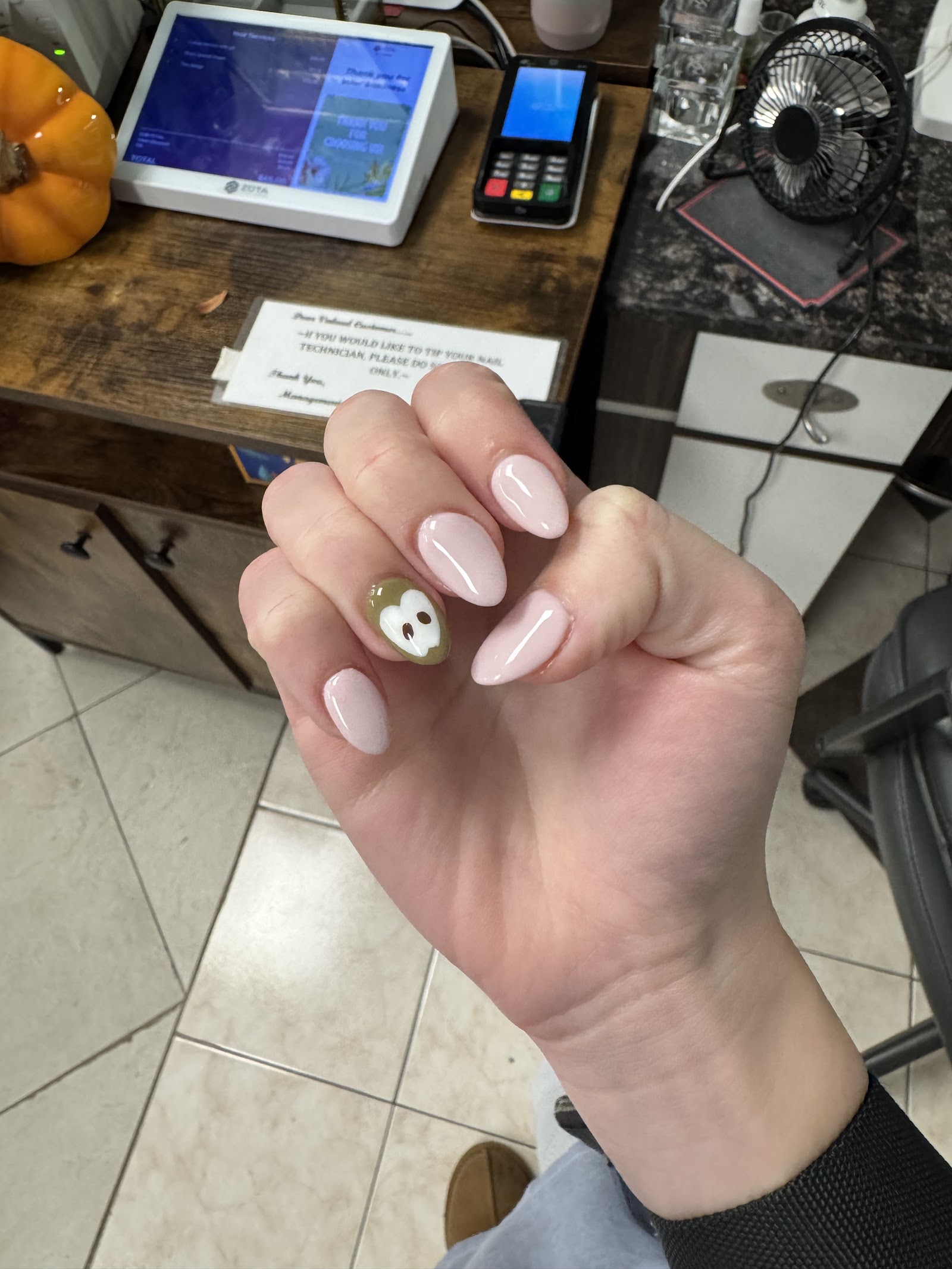 Classic Nails nail photo 5